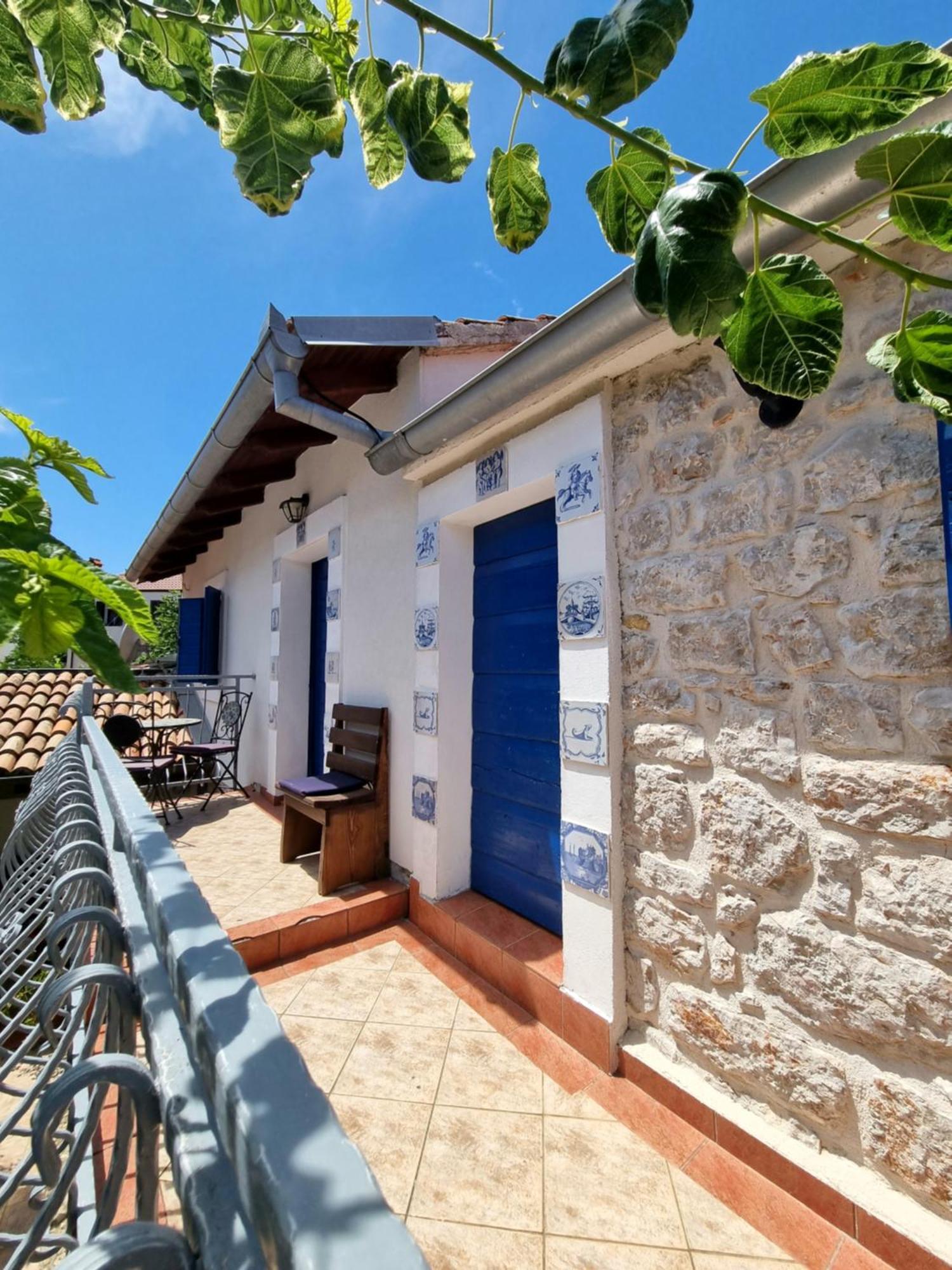 Apartments Skoljka Jezera Zewnętrze zdjęcie